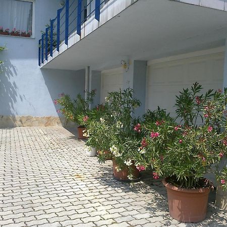 Laguna Apartmanhaz ヘーヴィーズ エクステリア 写真
