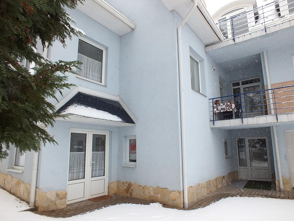 Laguna Apartmanhaz ヘーヴィーズ エクステリア 写真