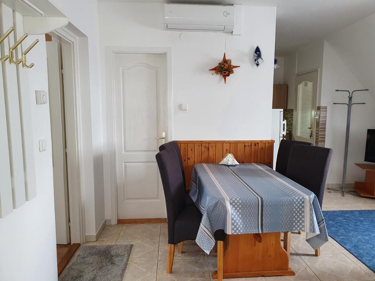 Laguna Apartmanhaz ヘーヴィーズ エクステリア 写真